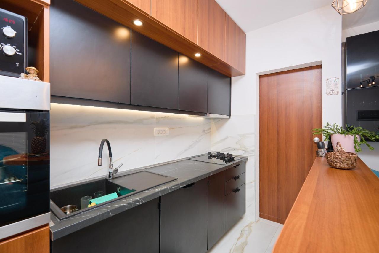 Stiga 4 - New 2 Bedroom Apartment Babino Polje Eksteriør bilde